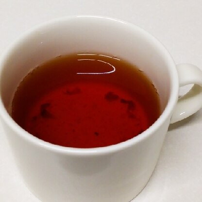 紅茶に梅干しとは面白いですね☆
ごちそうさまでした(^^)